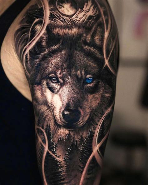 lobo solitario tatuaje|Tatuajes de lobo: lobo realista, tatuajes de lobo en。